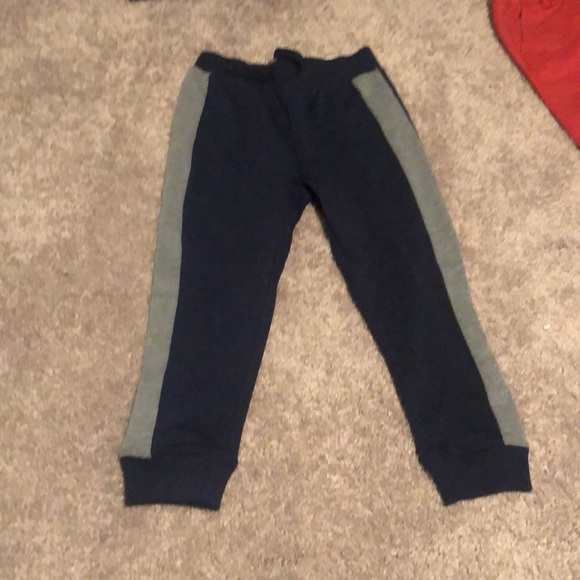 NWOT Children Place & Carter 3pc Bundle toddler pans and sweater size 4T - Picture 4 of 7